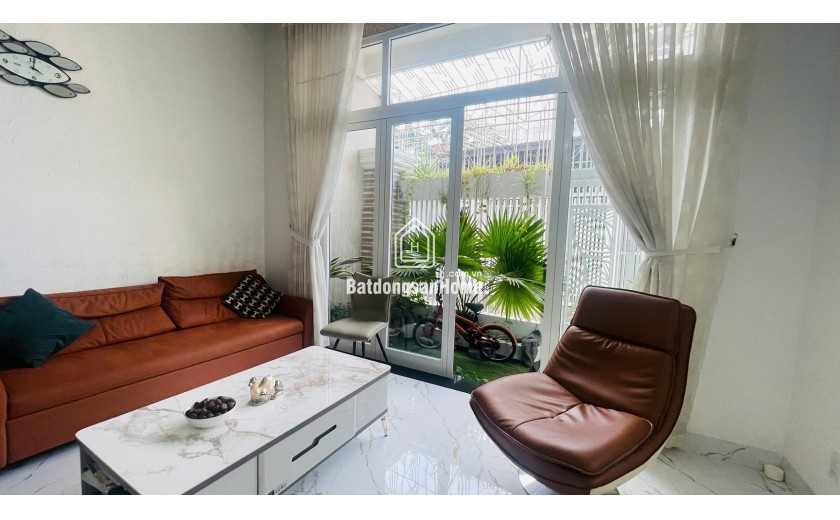 Bán Nhà 3 Tầng Gần Biển Hòn Chồng – Vĩnh Hải, Bắc Nha Trang – Sân Ô Tô, Nội Thất Cao Cấp